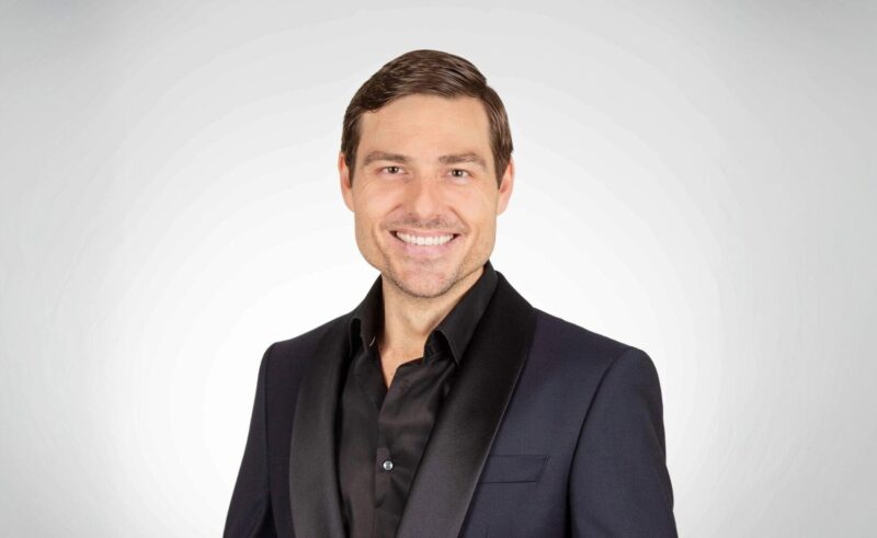 Shane-Brookman-landscape-Blink-Clinic-Canberra-Australia